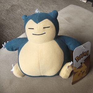Small Snorlax Plush 6"